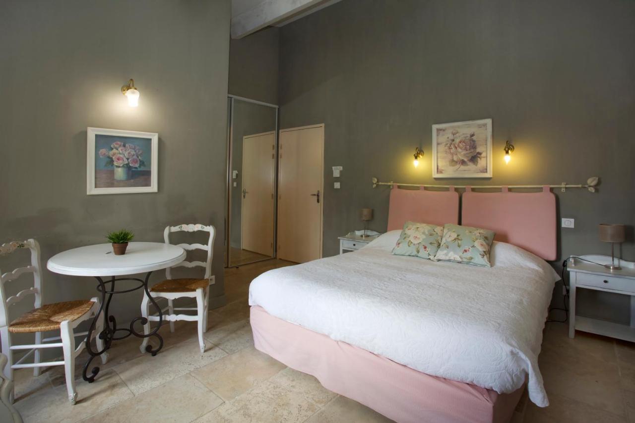 Chateau Catherine De Montgolfier B&B Et Gites Narbonne Exterior photo