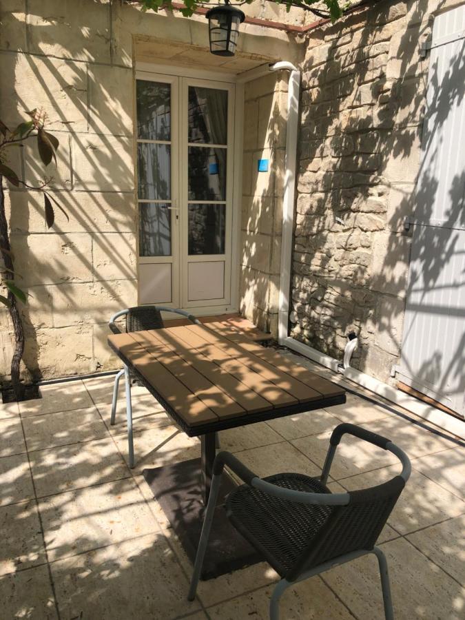 Chateau Catherine De Montgolfier B&B Et Gites Narbonne Exterior photo